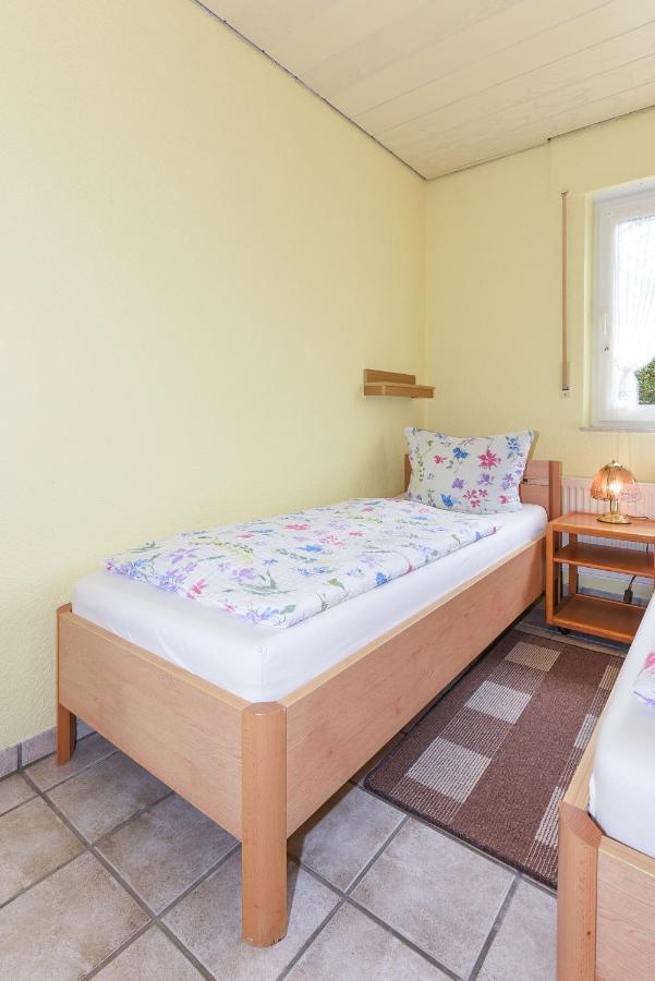 Ferienwohnungen Mit Terrasse Im Haus Seekieker Bensersiel Exterior photo