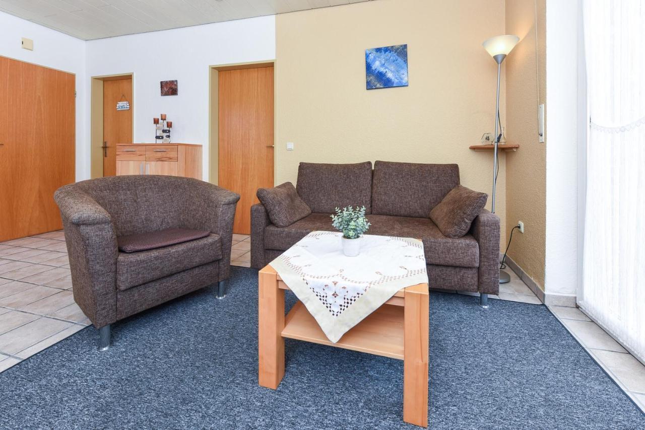 Ferienwohnungen Mit Terrasse Im Haus Seekieker Bensersiel Exterior photo